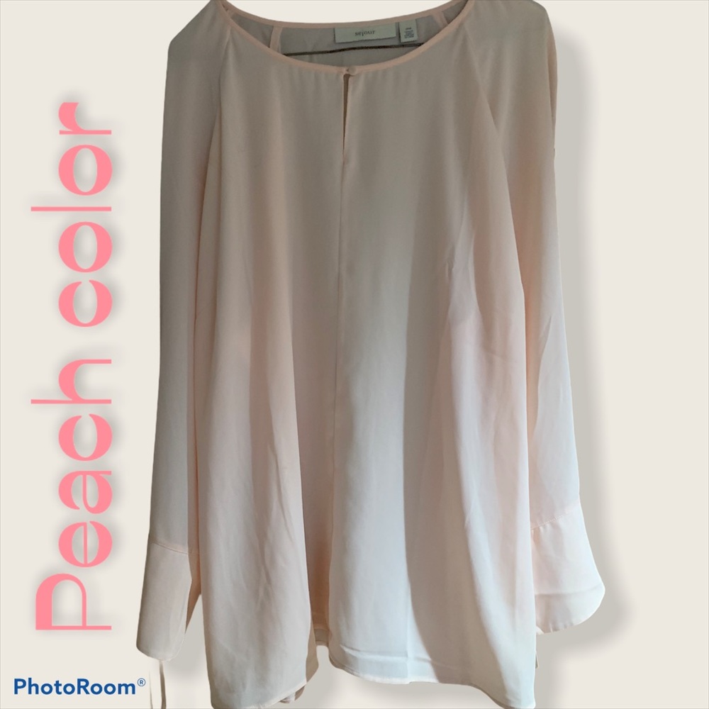 Sejour peach or cream color color blouse 🌸